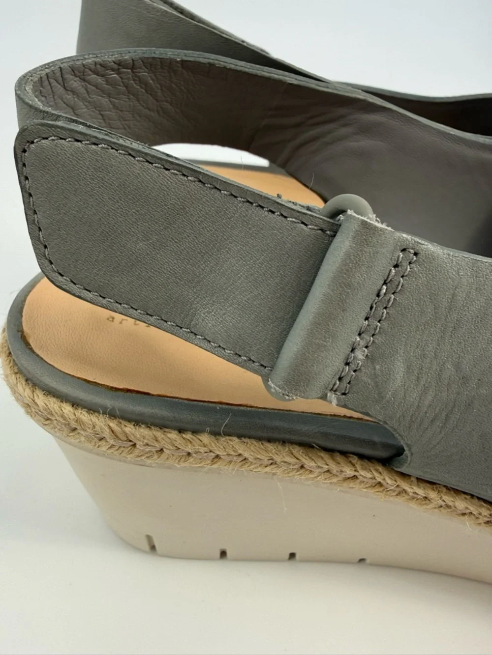 Clarks Artisan Gray Leather Wedge Sandals Slingback Platform Espadrille Style